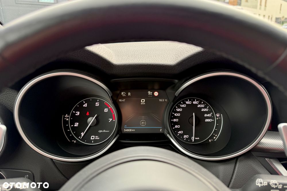 Alfa Romeo Stelvio 2.0 Turbo Veloce Q4 - 11