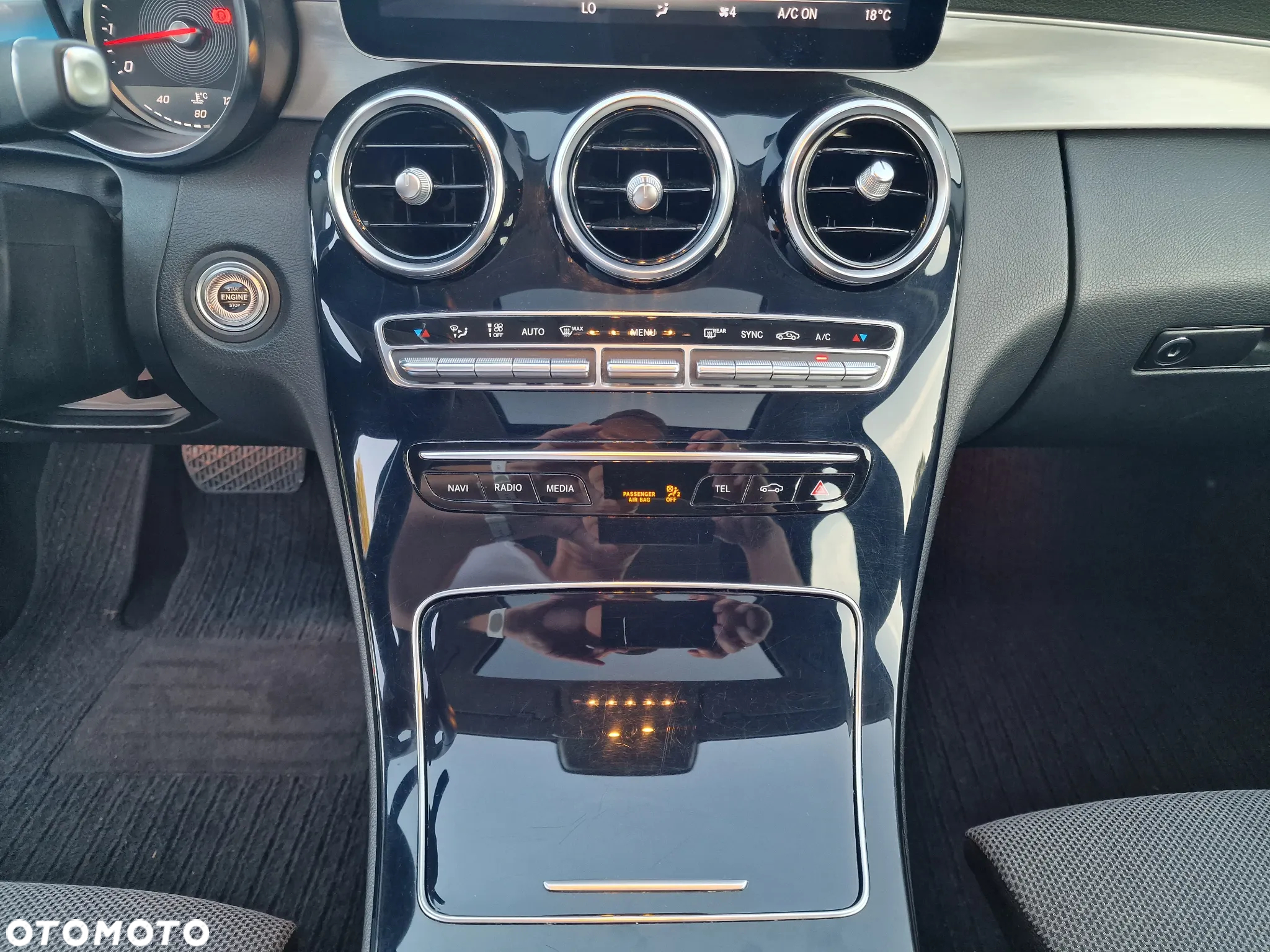 Mercedes-Benz Klasa C 180 T 9G-TRONIC Avantgarde - 26