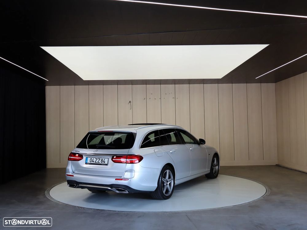 Mercedes-Benz E 300 de AMG Line - 6