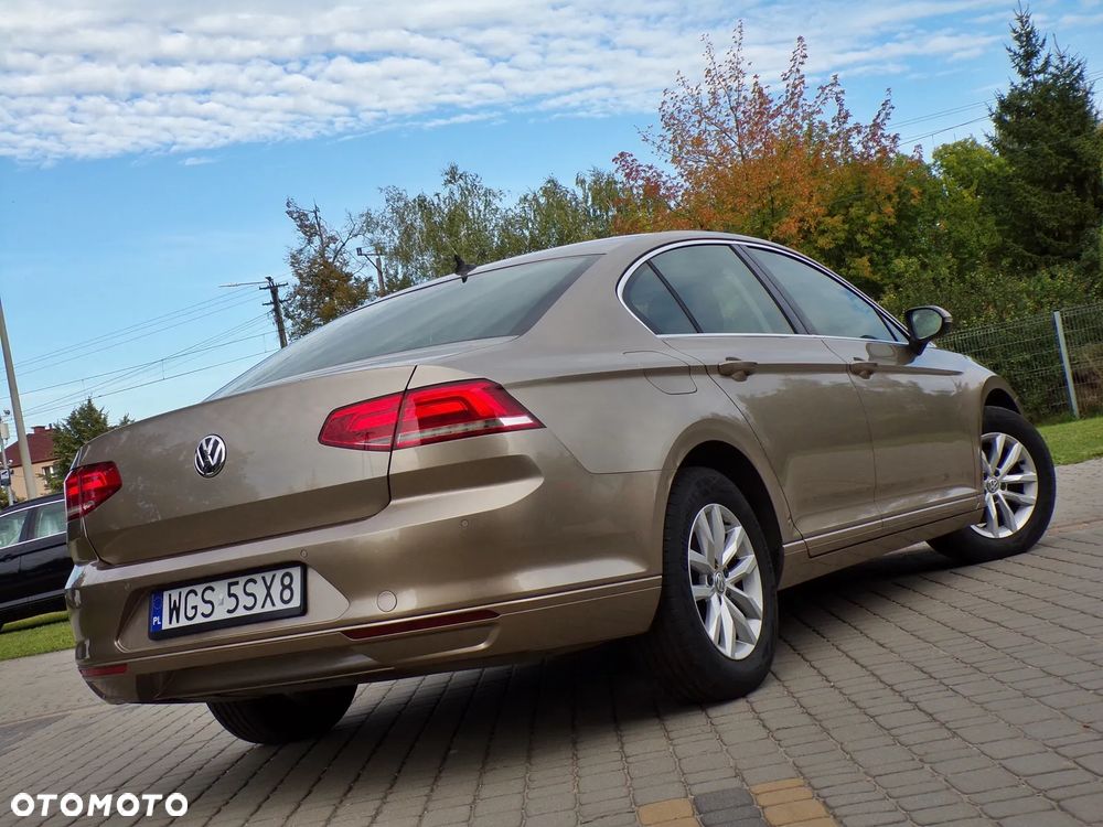 Volkswagen Passat 1.6 TDI (BlueMotion Technology) Comfortline - 4