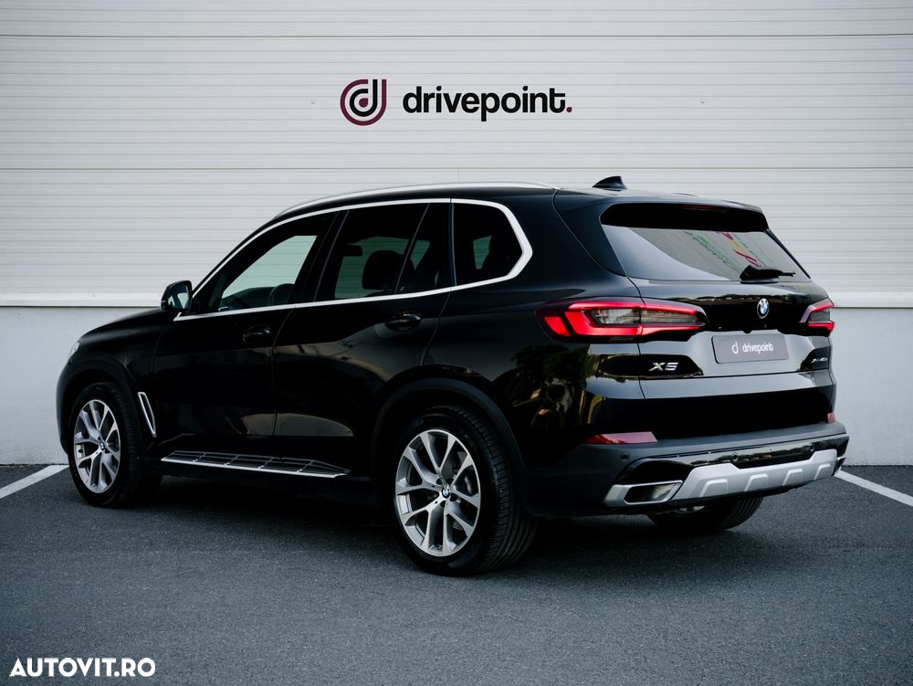 BMW X5 2021 — imagine 9