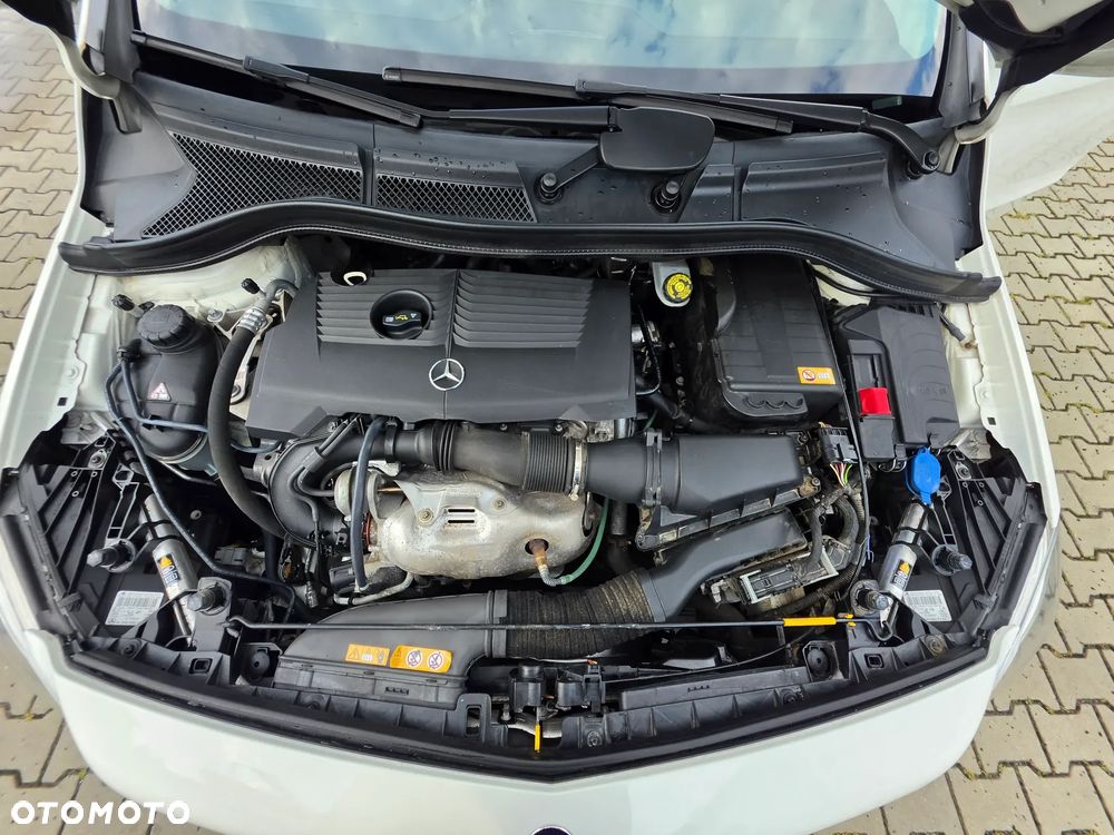 Mercedes-Benz Klasa B 200 BlueEFFICIENCY Edition 1 - 31