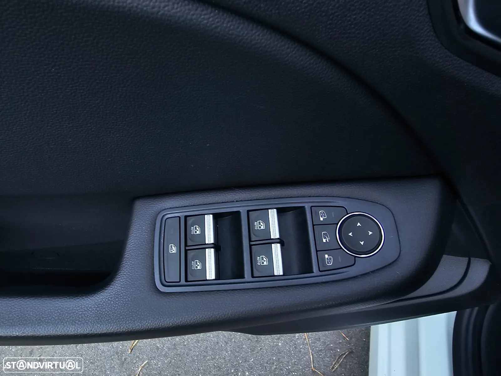 Renault Clio BLUE dCi 115 BUSINESS EDITION - 33