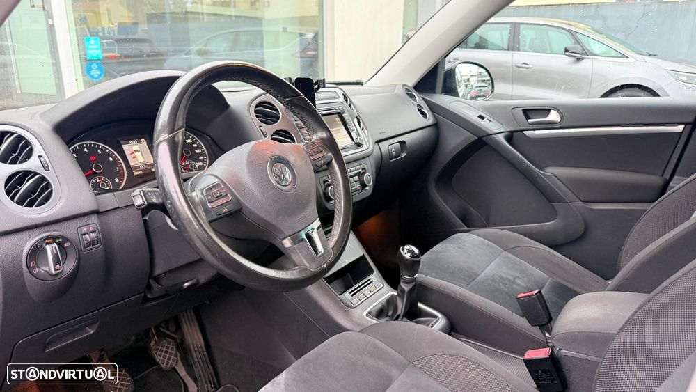 VW Tiguan 1.4 TSi Sport BlueMotion - 16