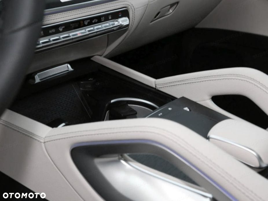 Mercedes-Benz GLE - 10