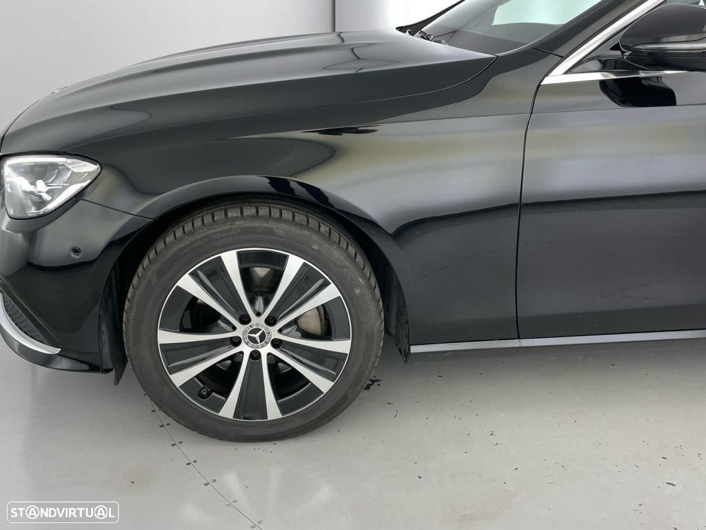 Mercedes-Benz E 300 de AMG Line - 20