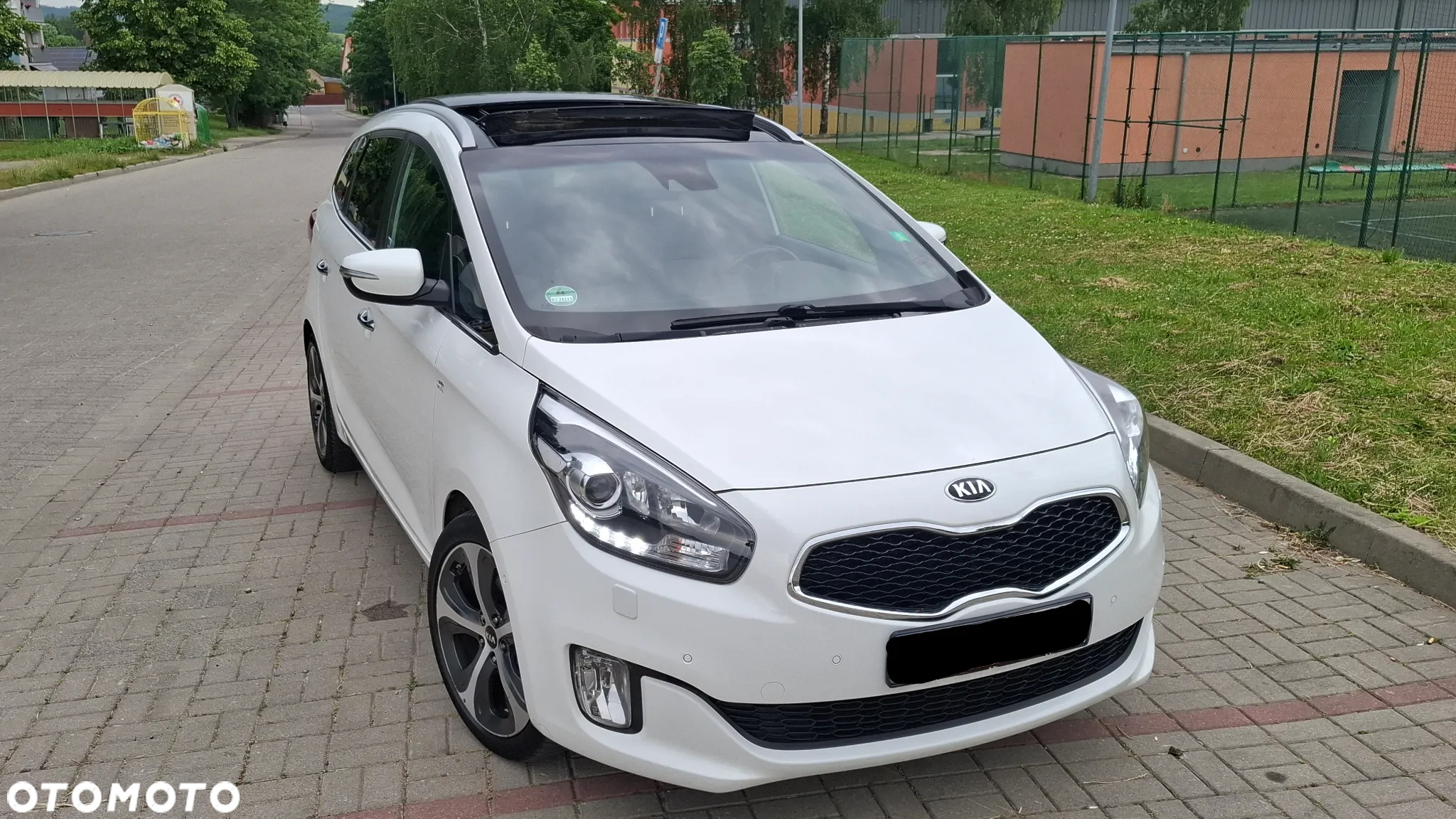 Kia Carens 1.7 CRDi Business Line 7os 7DCT - 29
