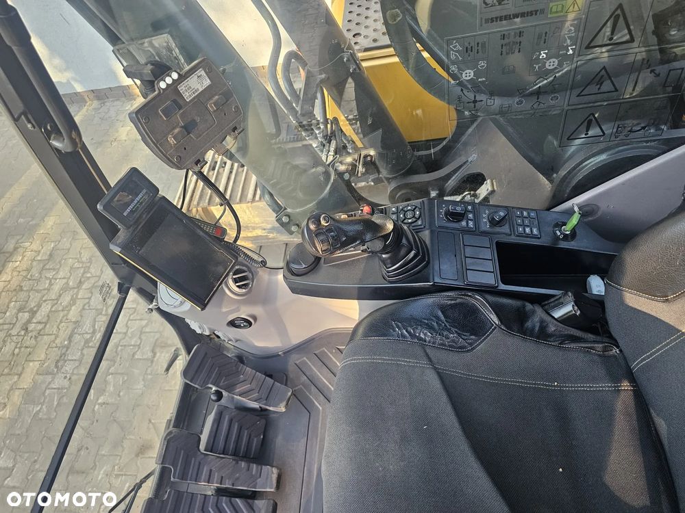 Volvo EC220EL - 11