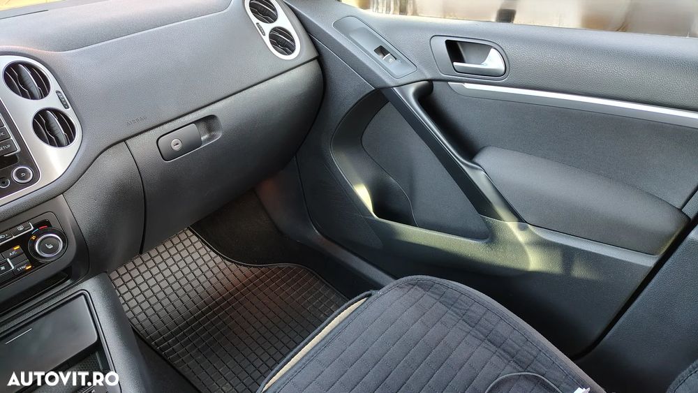 Volkswagen Tiguan 2.0 TDI DPF BlueMotion Technology Cup Sport & Style - 15