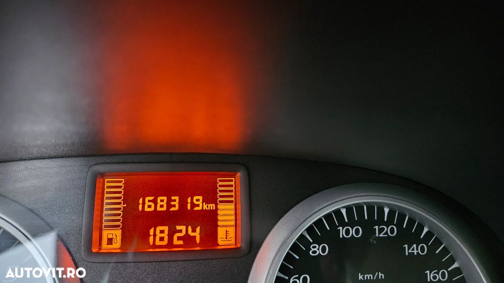 Dacia Duster 1.6 4x2 Laureate - 12