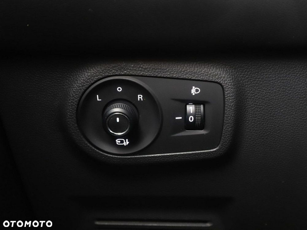 MG ZS ICE 1.5 VTI-tech Luxury - 35