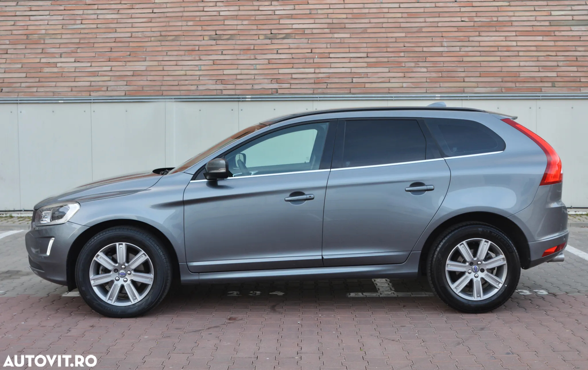 Volvo XC 60 D3 Geartronic Momentum - 23