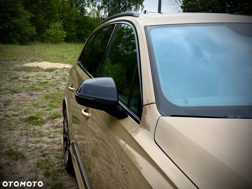 Audi Q7 ver-45-tdi-mhev-quattro-s-line-tiptr - 16