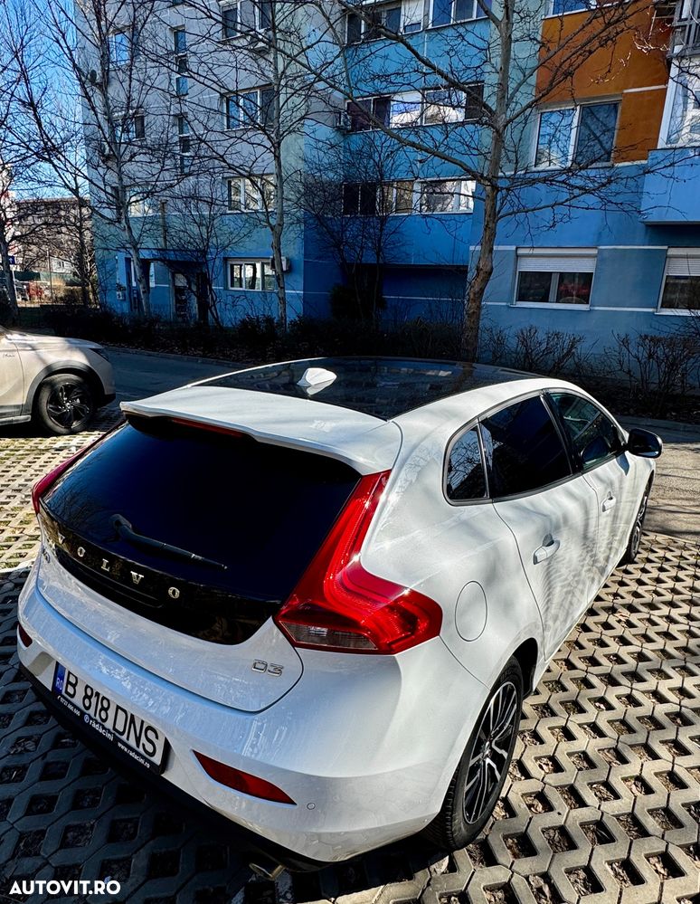 Volvo V40 D3 Aut. Momentum - 8