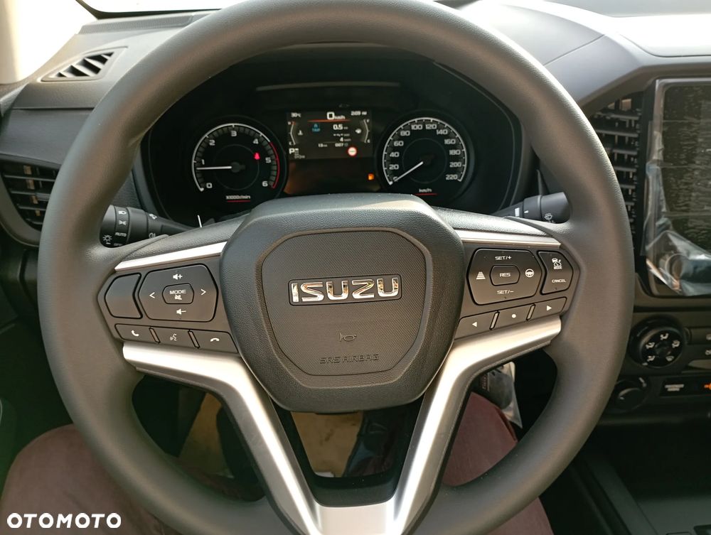 Isuzu D-Max 1.9 DC L - 16