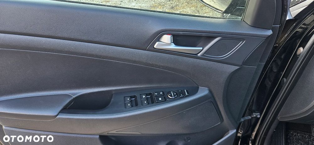 Hyundai Tucson 1.6 GDI BlueDrive Comfort 2WD - 28