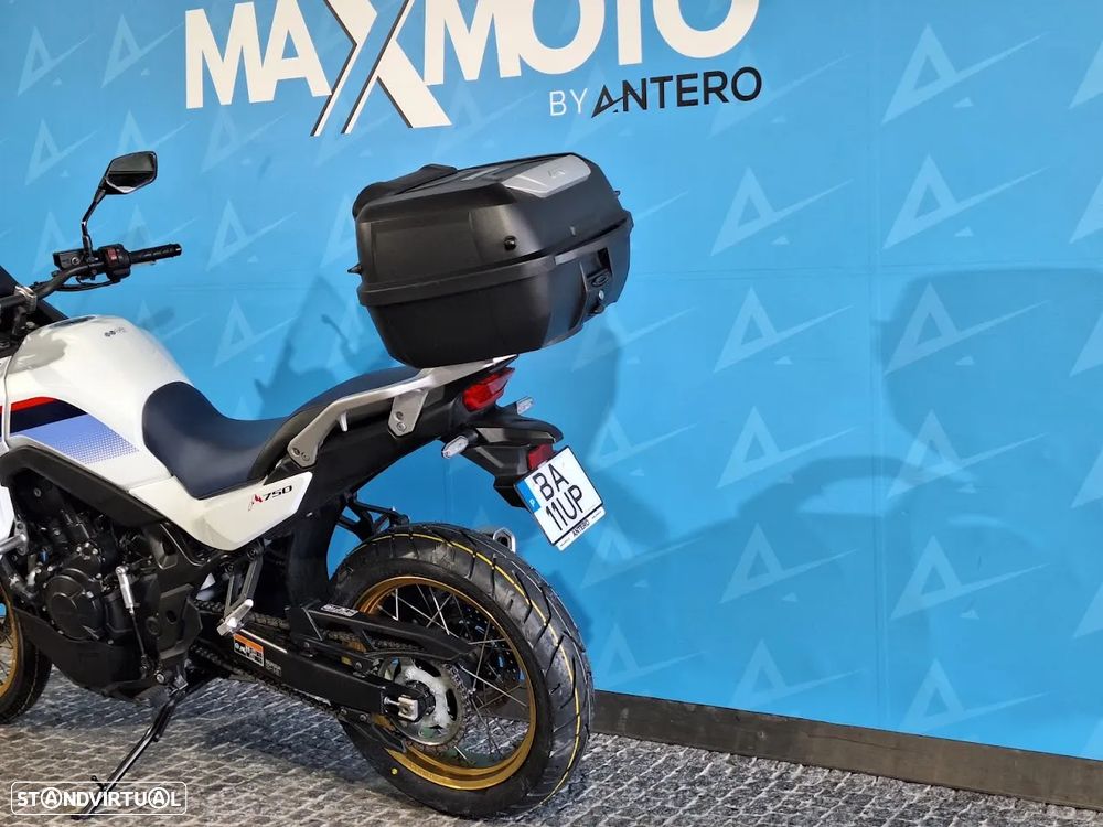 Honda Transalp 750 - 7