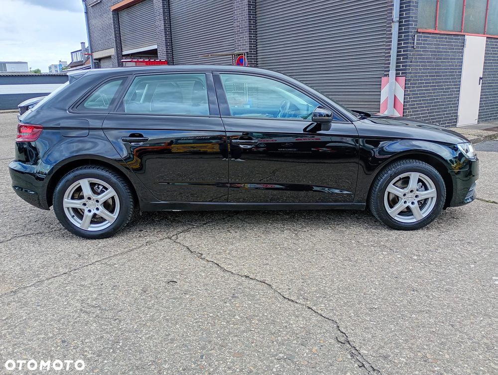 Audi A3 Sportback 1.2 TFSI Ambition - 5