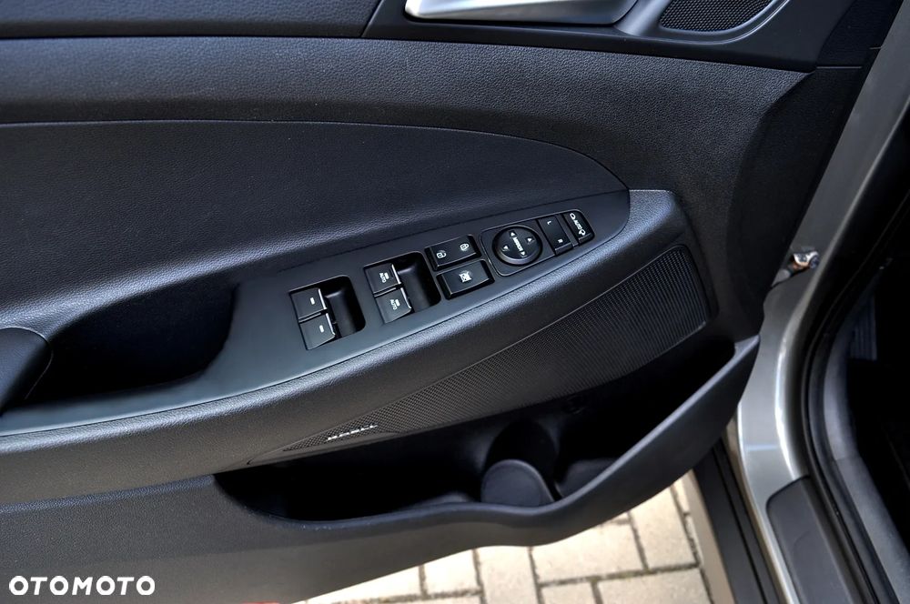 Hyundai Tucson 1.6 CRDi Style 2WD - 16