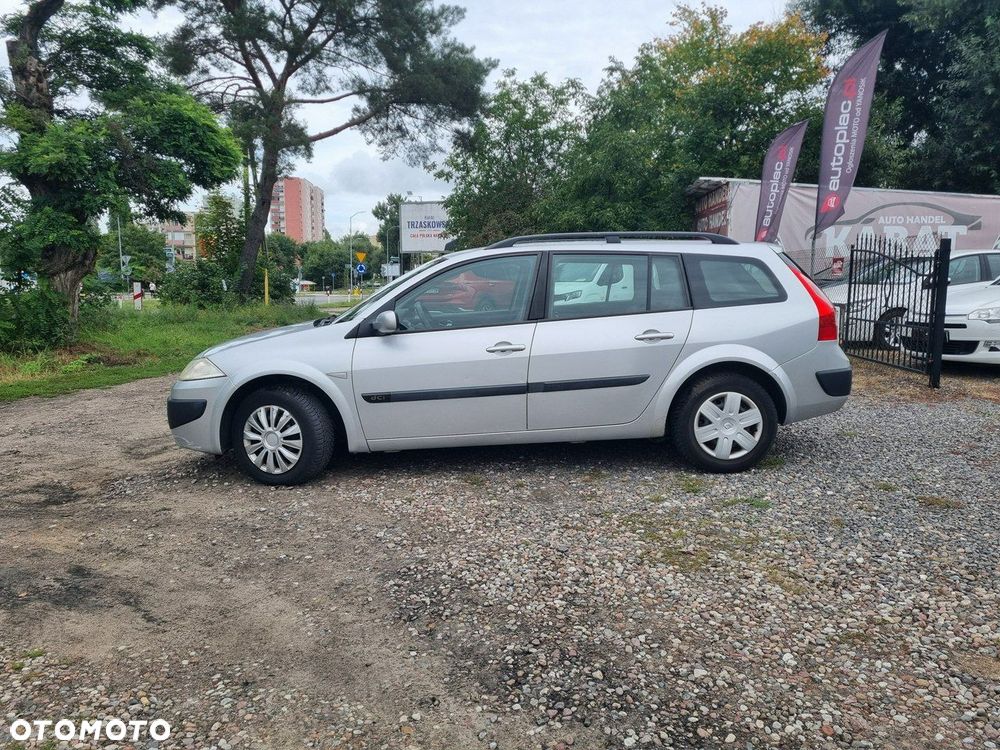 Renault Megane 1.5 dCi Grandtour Authentique - 3