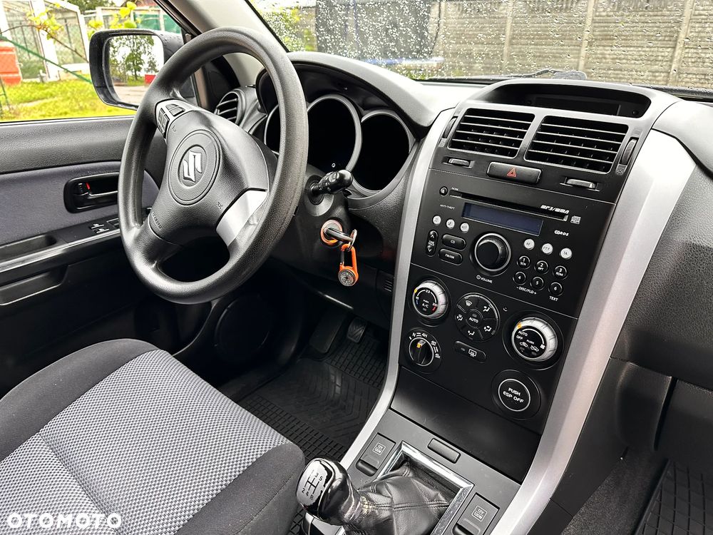 Suzuki Grand Vitara 1.9 DDiS - 4