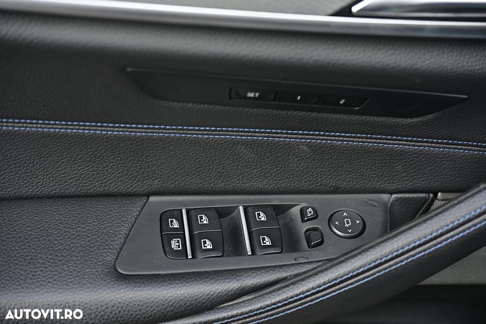 BMW Seria 5 530i xDrive AT - 23