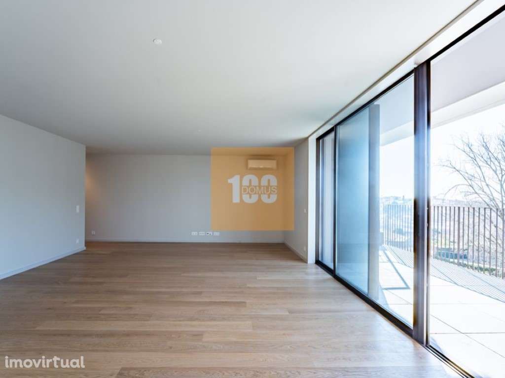 T4 novo com varanda - The Yard - Grande imagem: 4/17