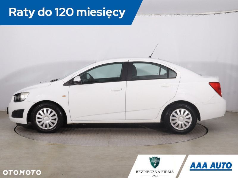 Chevrolet Aveo - 4