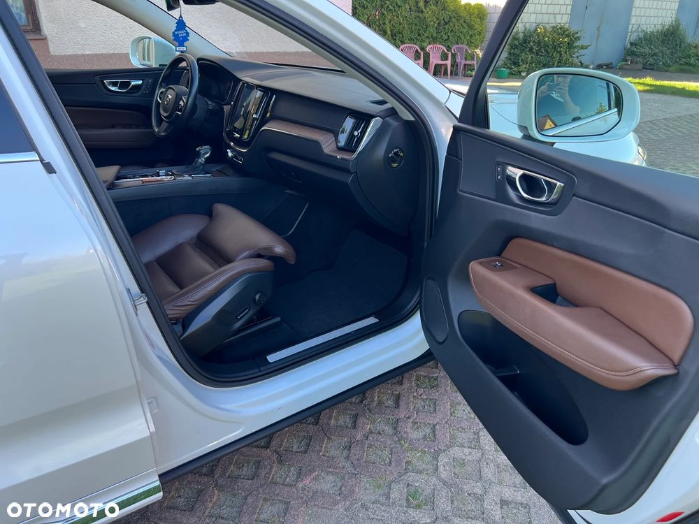 Volvo XC 60 D4 AWD Inscription - 16