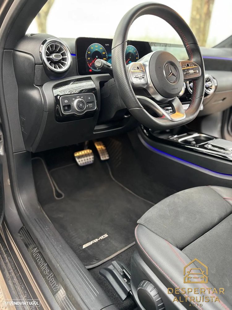 Mercedes-Benz A 250 e 8G-DCT AMG Line - 17