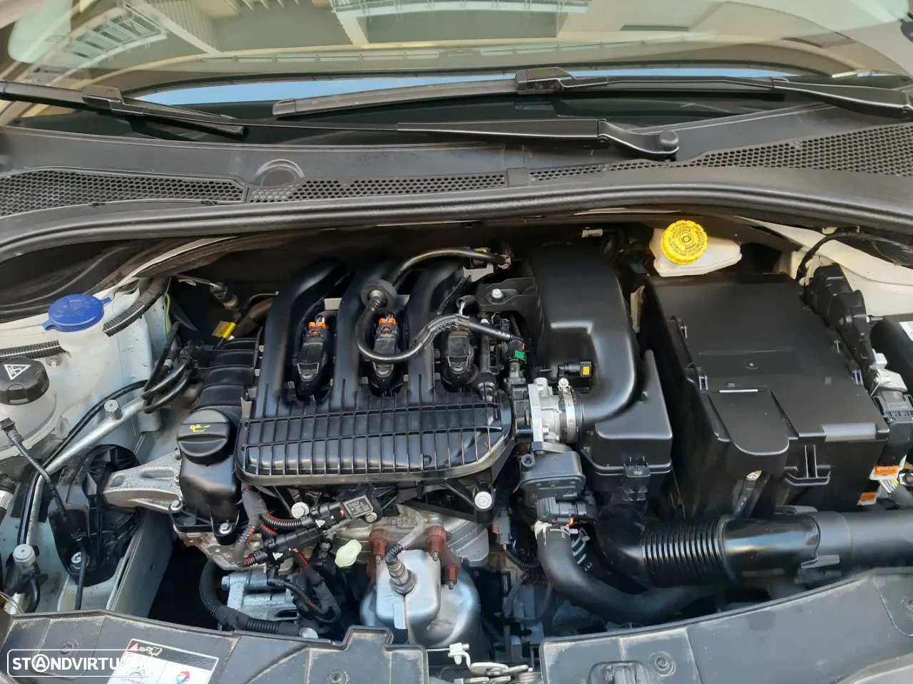 Citroën C3 1.2 PureTech C-Series - 12