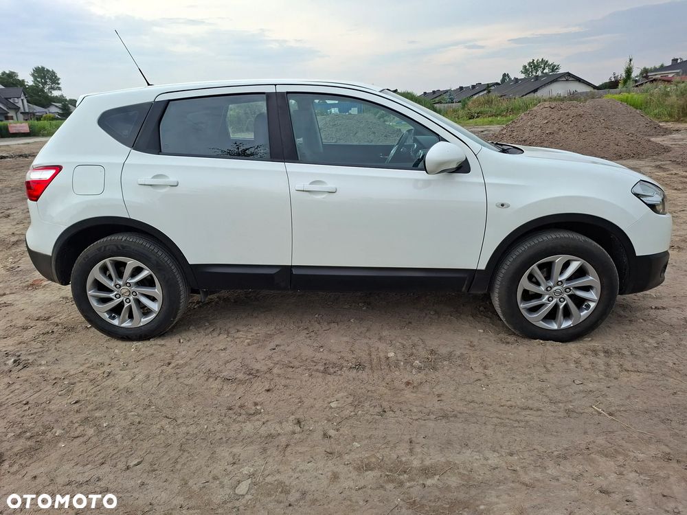 Nissan Qashqai - 11