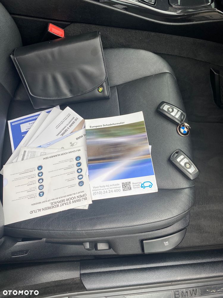 BMW Seria 5 520i - 10