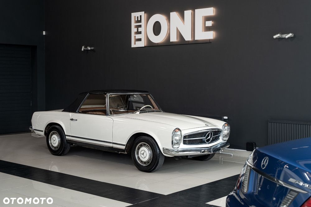 Mercedes-Benz SL - 1