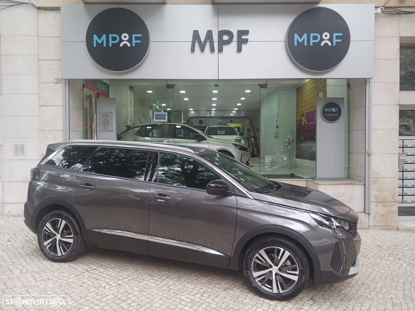 Peugeot 5008 1.5 BlueHDi Allure Pack EAT8 - 1