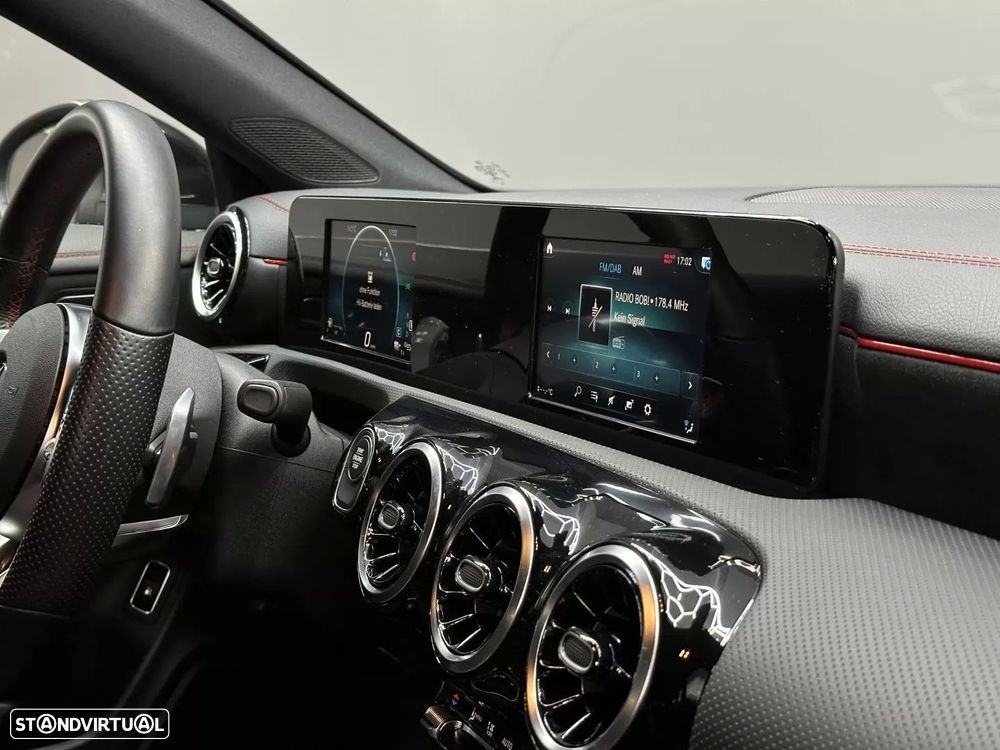 Mercedes-Benz CLA 250 e Shooting Brake AMG Line - 28