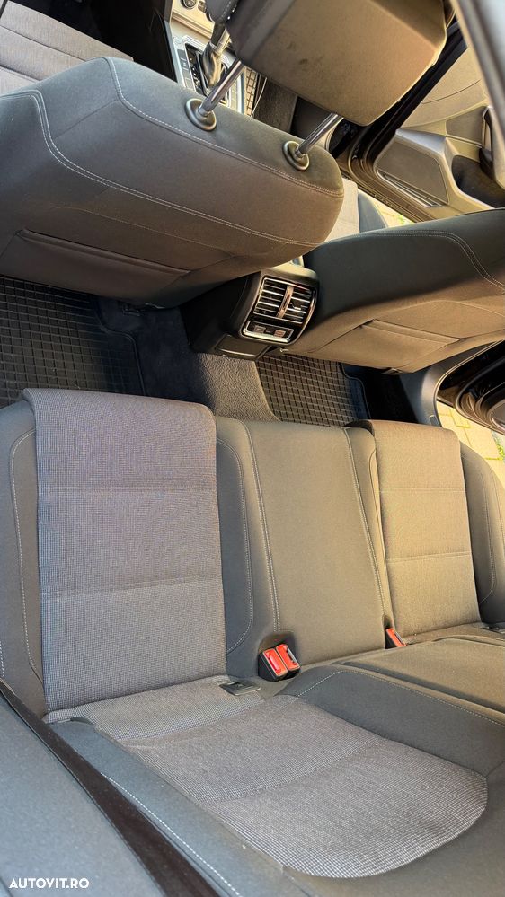 Volkswagen Passat - 6