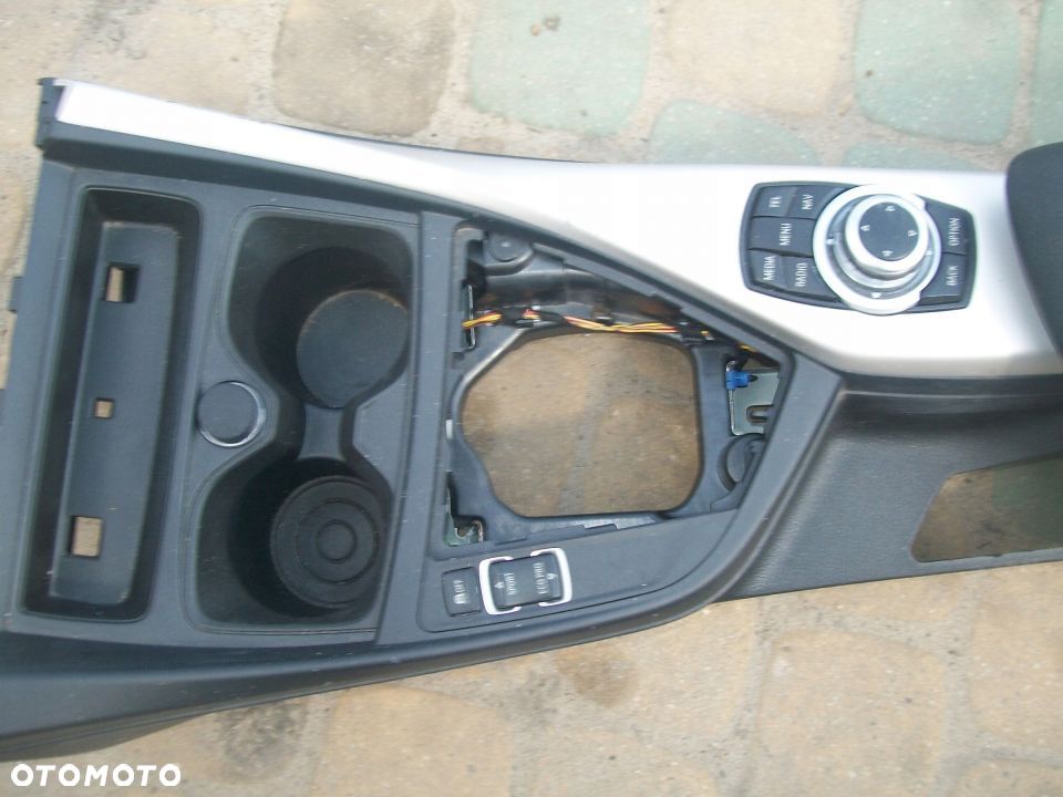 Podłokietnik BMW E39 - 2