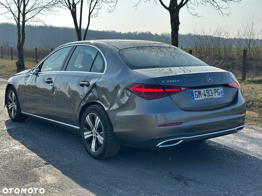 Mercedes-Benz Klasa C 200 d T 9G-TRONIC - 8