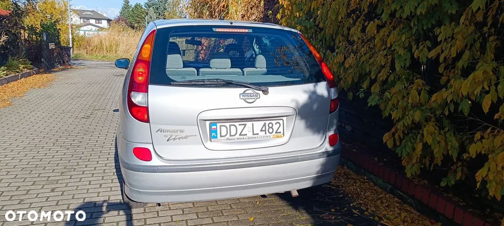 Nissan Almera Tino - 7