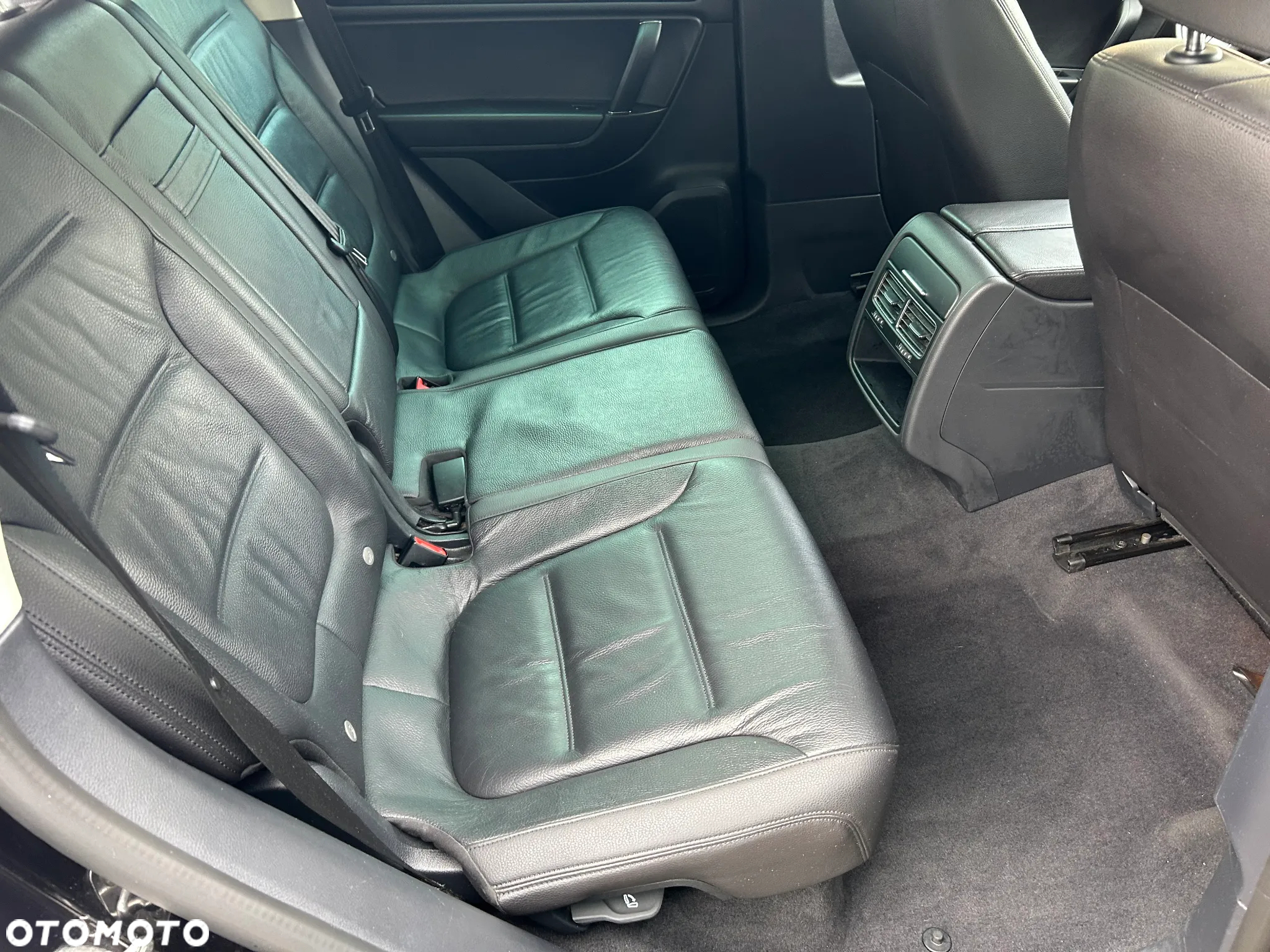Volkswagen Touareg - 18