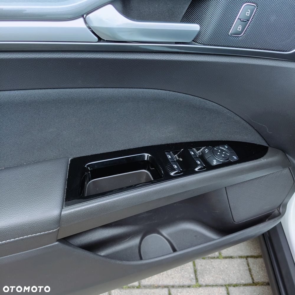 Ford Mondeo 2.0 EcoBlue Business Edition - 12