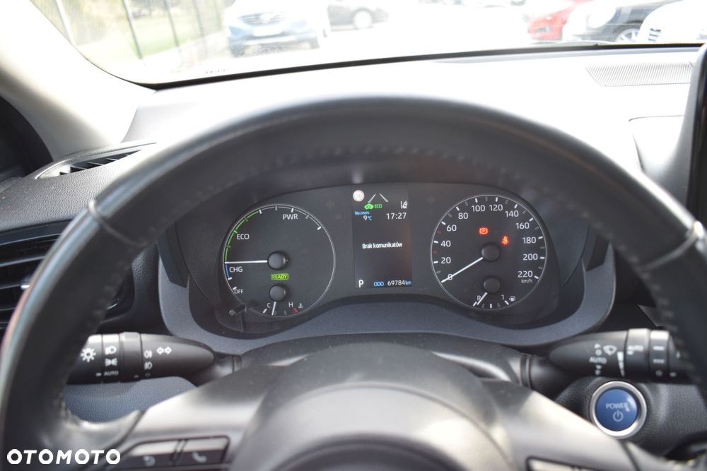 Toyota Yaris Hybrid 100 Dynamic - 10