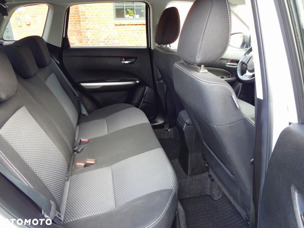 Suzuki Vitara 1.4 Boosterjet SHVS Elegance 4WD - 37