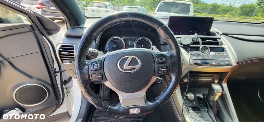 Lexus NX - 17
