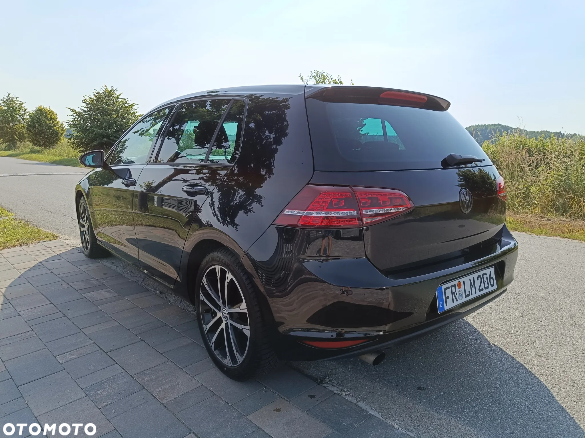 Volkswagen Golf 1.6 TDI BlueMotion Technology Lounge - 10