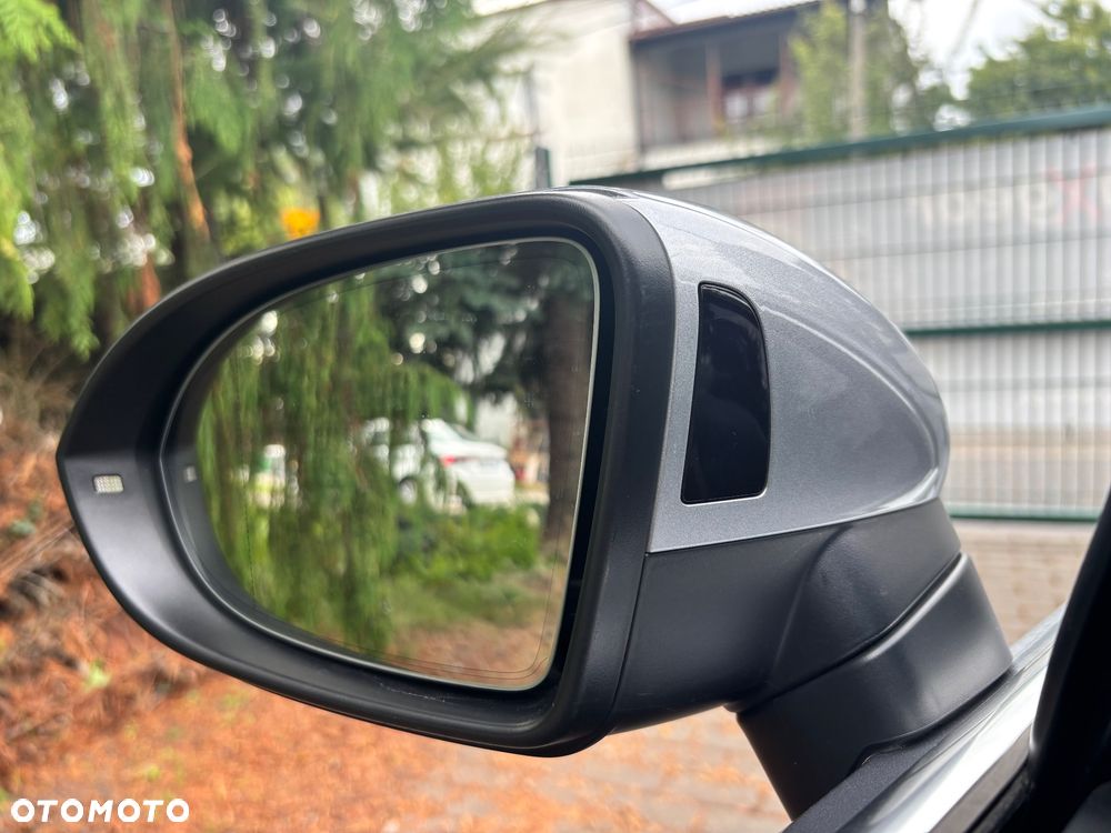 Volkswagen Passat 2.0 TDI EVO Elegance DSG - 38