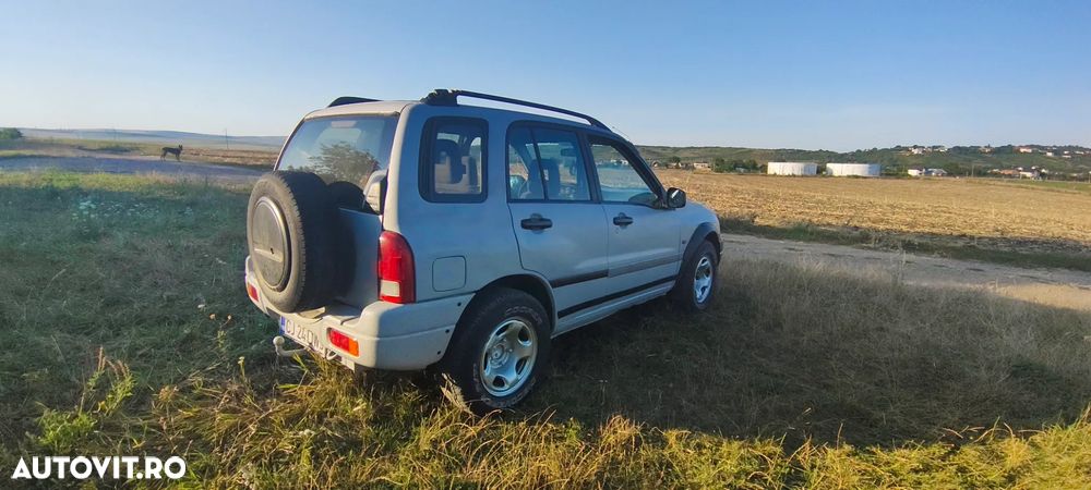 Suzuki Grand Vitara 2.0 TD - 3