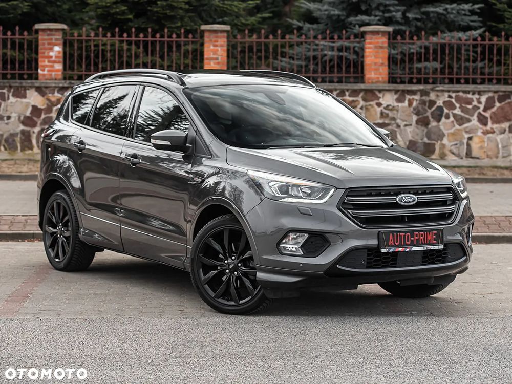 Ford Kuga - 1