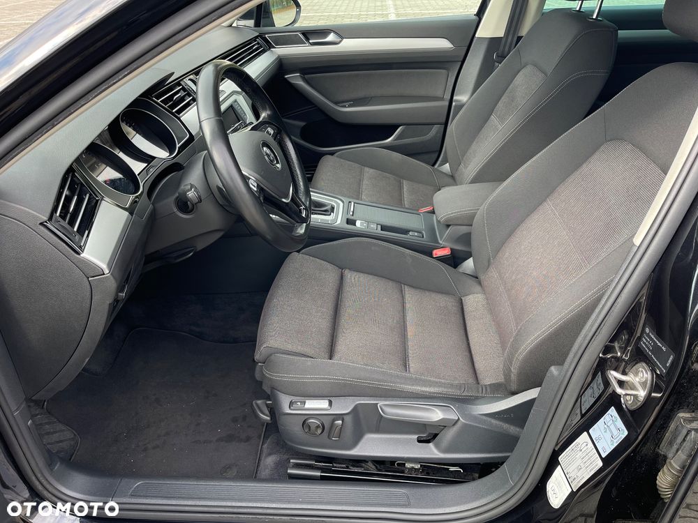 Volkswagen Passat 2.0 TDI Business DSG - 15
